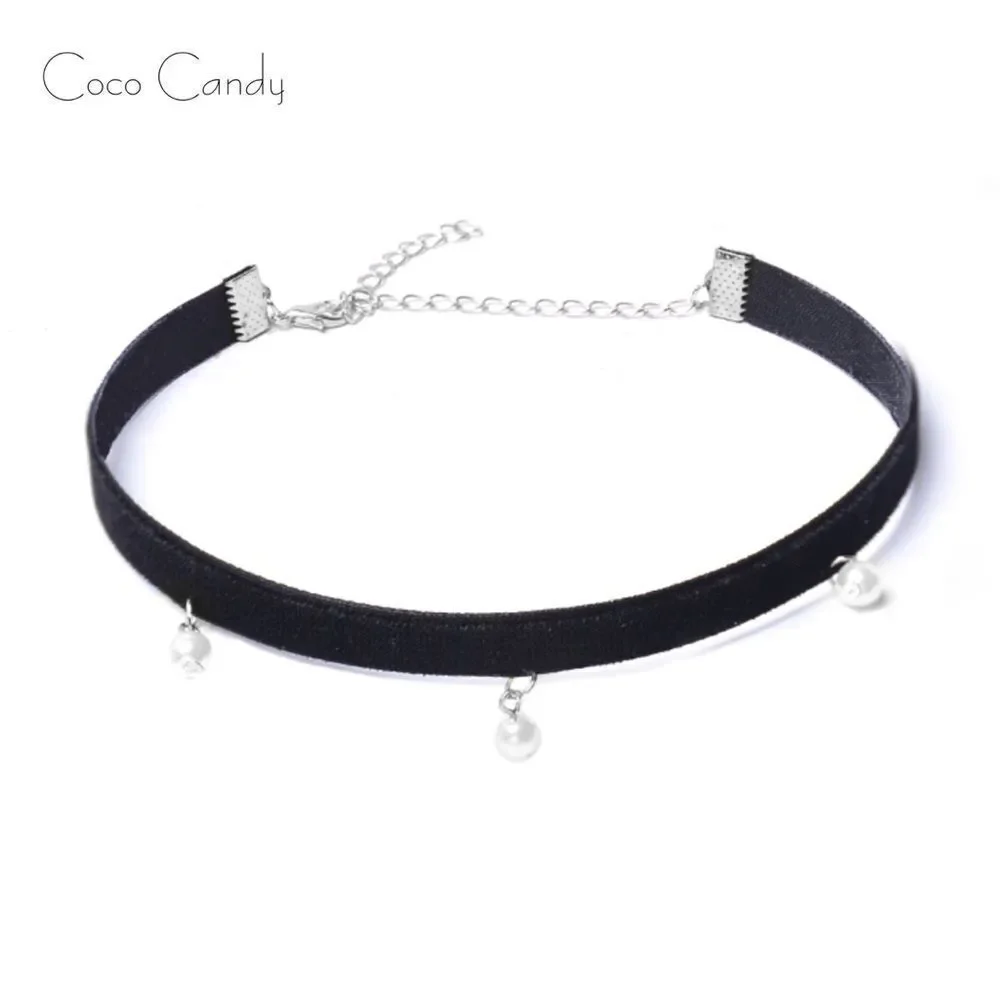 🆕Pearl Pendant Velvet Choker Necklace